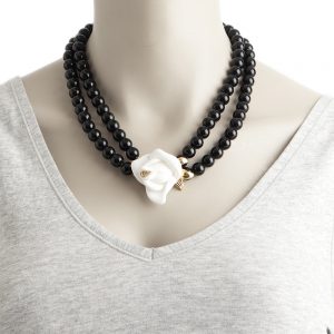 Kenneth Jay Lane Black Pearled necklace - Image 5