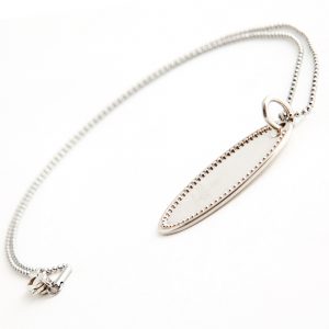 Gucci Silver Oval Plate necklace - Image 2