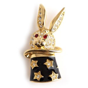 Kenneth Jay Lane Magic Rabbit brooch - Image 4