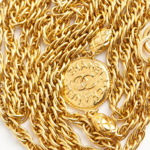 Chanel Coin Ovhal necklace - Image 3