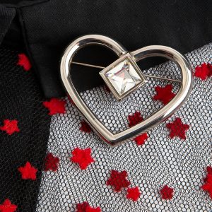 Givenchy Heartt brooch - Image 4