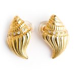 Kenneth Jay Lane Seashell Stack earrings