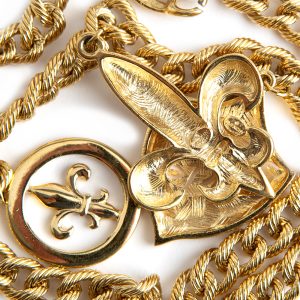 Givenchy Shield necklace - Image 3