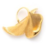 Givenchy Flow brooch