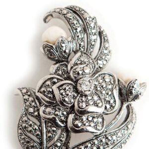 Kenneth Jay Lane Flower brooch - Image 4